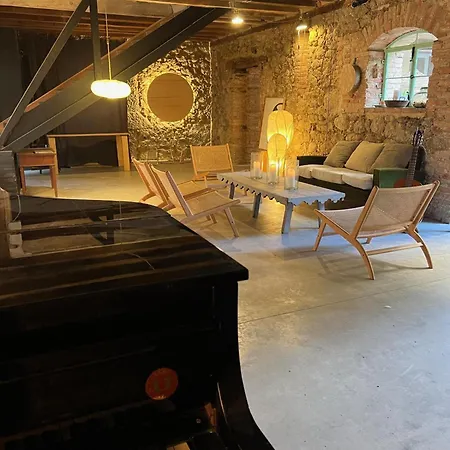 Relax En Casona Unica Lanueva 펜션 *