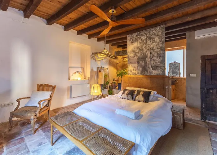 Relax En Casona Unica Lanueva Hébergement de vacances *